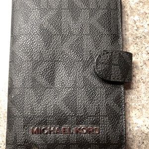 Michael Kors passport cover